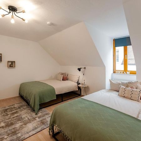 Altstadt Apartments Zentral Am Rathaus اوغسبورغ المظهر الخارجي الصورة